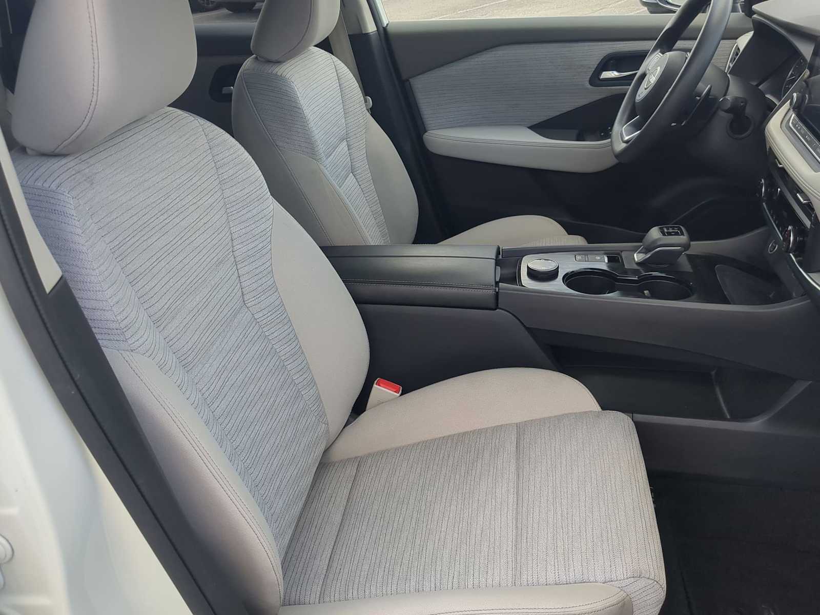 Thumbnail: 2023 Nissan Rogue - 21