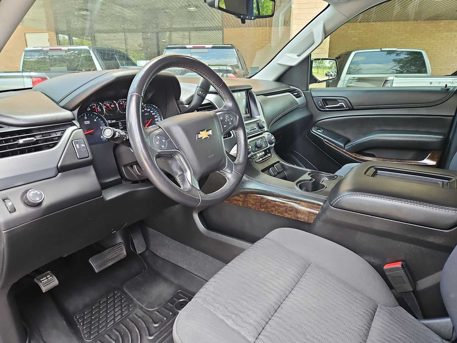 Thumbnail: 2020 Chevrolet Tahoe - 10