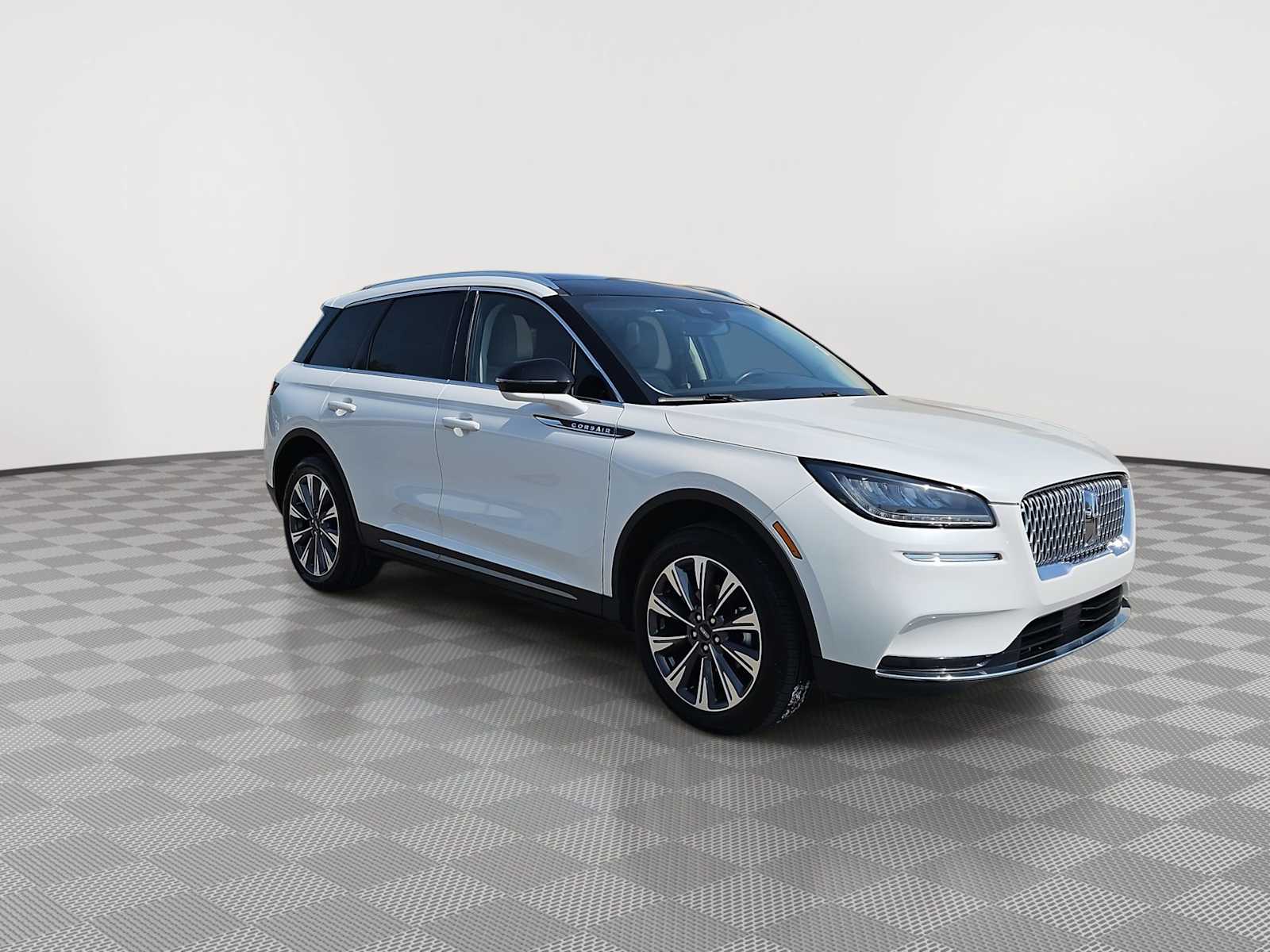 Thumbnail: 2021 Lincoln Corsair - 2