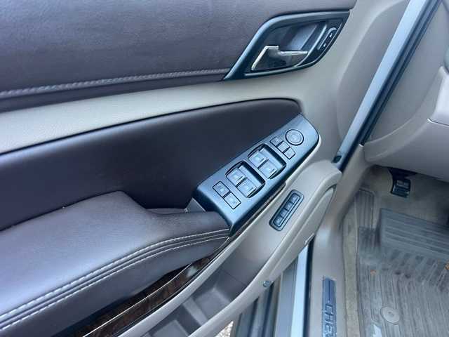 Thumbnail: 2016 Chevrolet Tahoe - 10