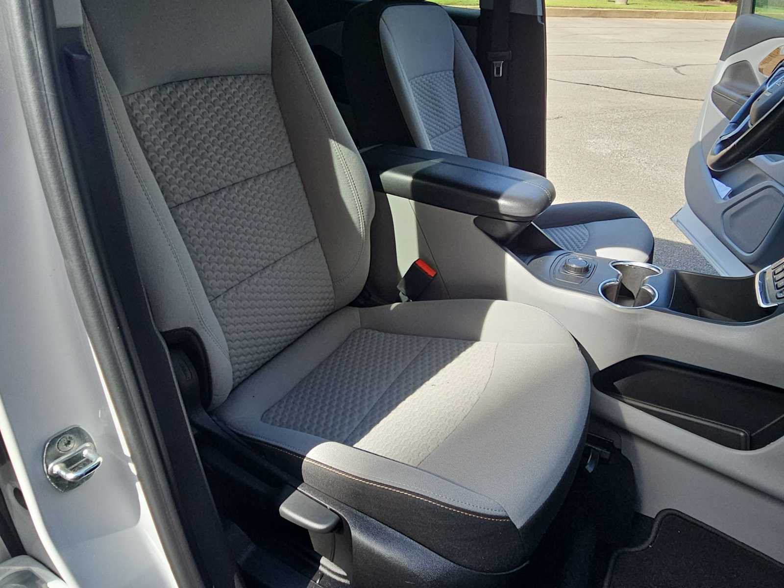 Thumbnail: 2020 GMC Terrain - 22