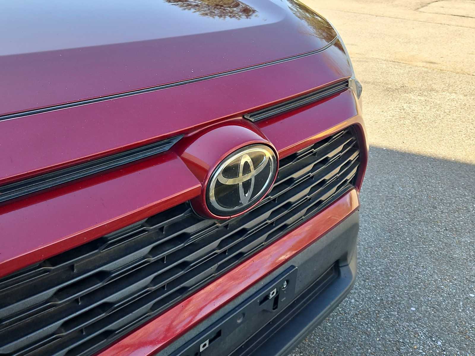 Thumbnail: 2021 Toyota RAV4 - 12