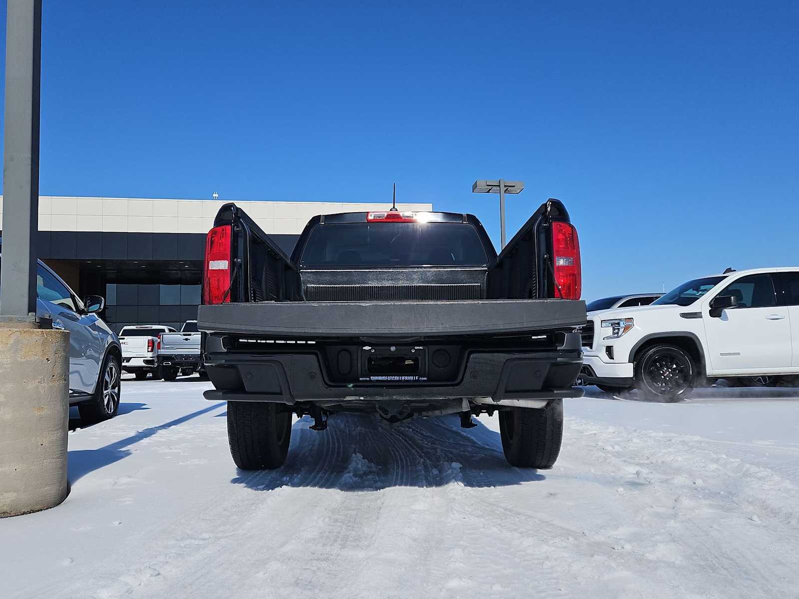 Thumbnail: 2021 Chevrolet Colorado - 34