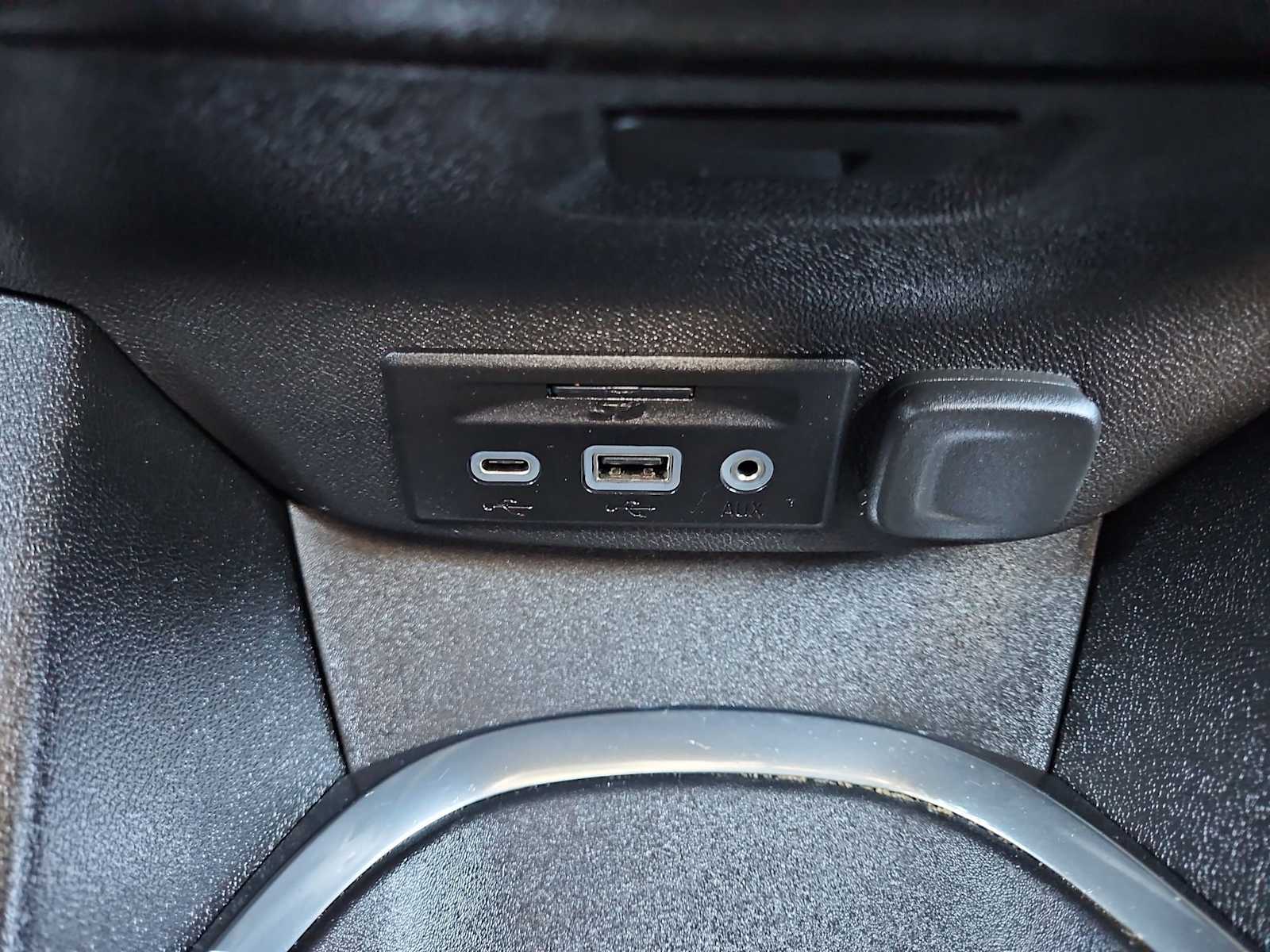 Thumbnail: 2024 Chevrolet Malibu - 31