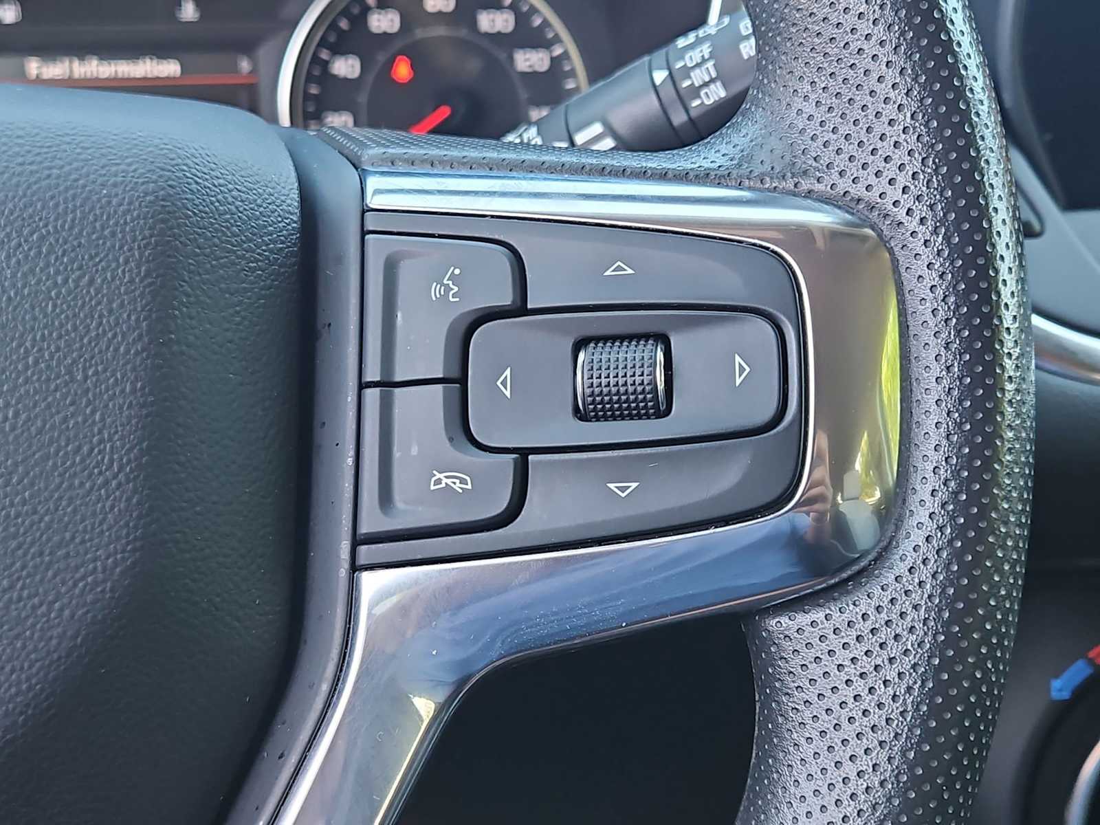 Thumbnail: 2023 Chevrolet Blazer - 25