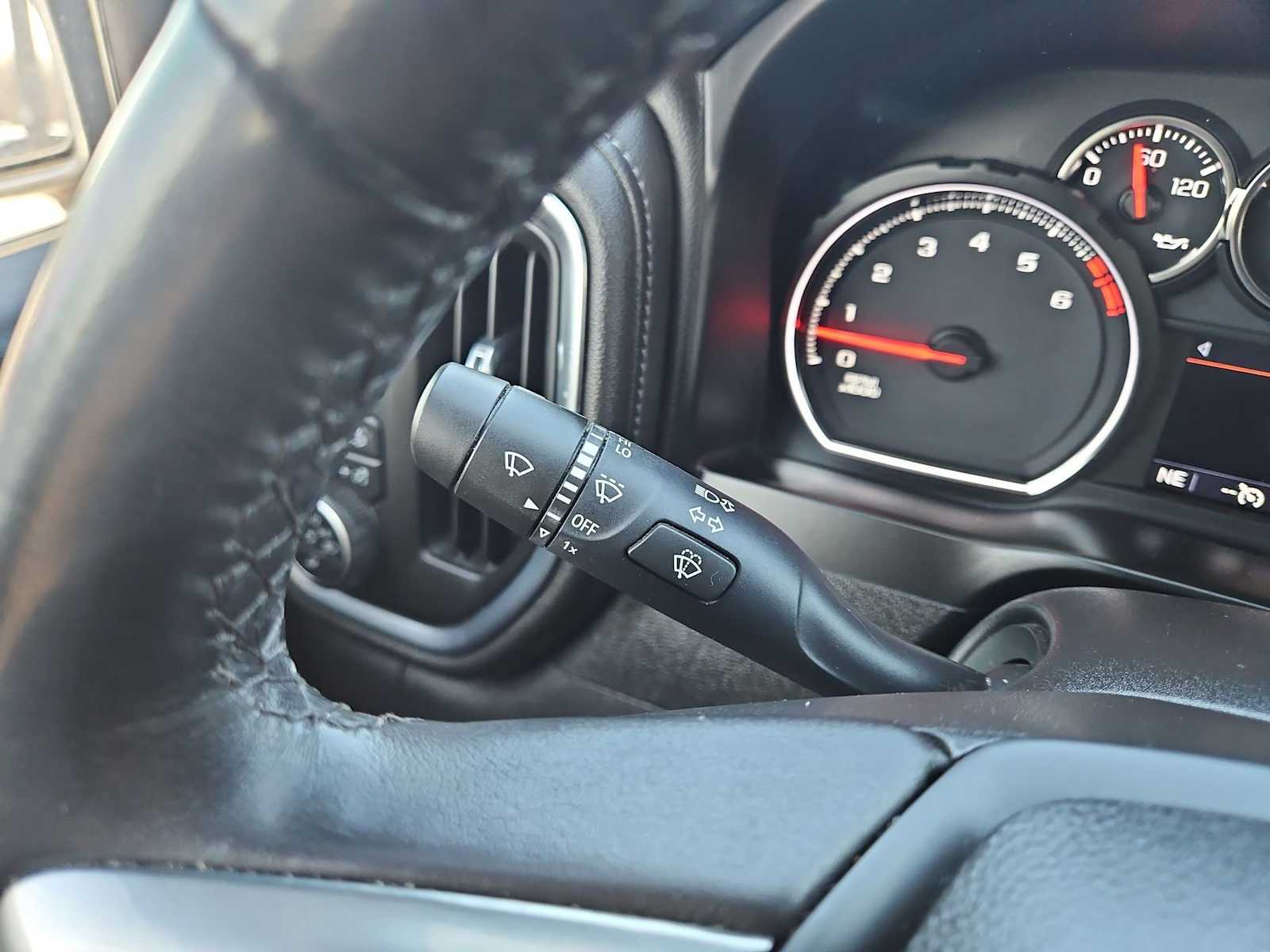 Thumbnail: 2022 Chevrolet Silverado 1500 - 26