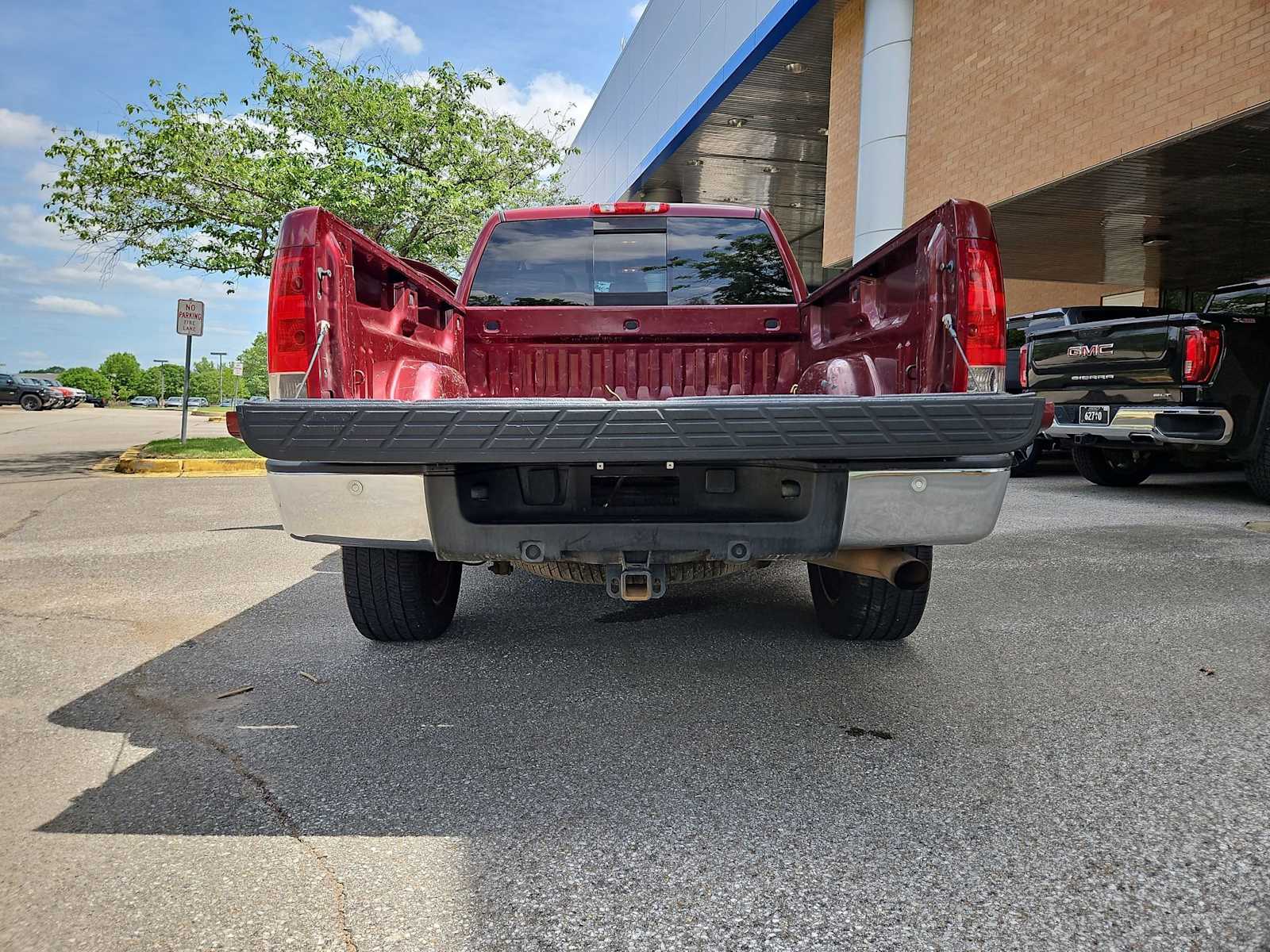 Thumbnail: 2013 GMC Sierra 1500 - 32