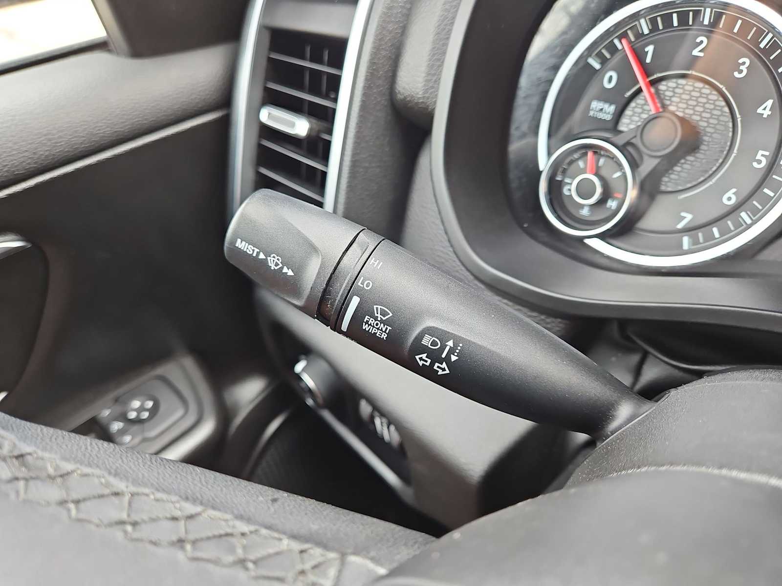 Thumbnail: 2025 RAM 1500 - 26