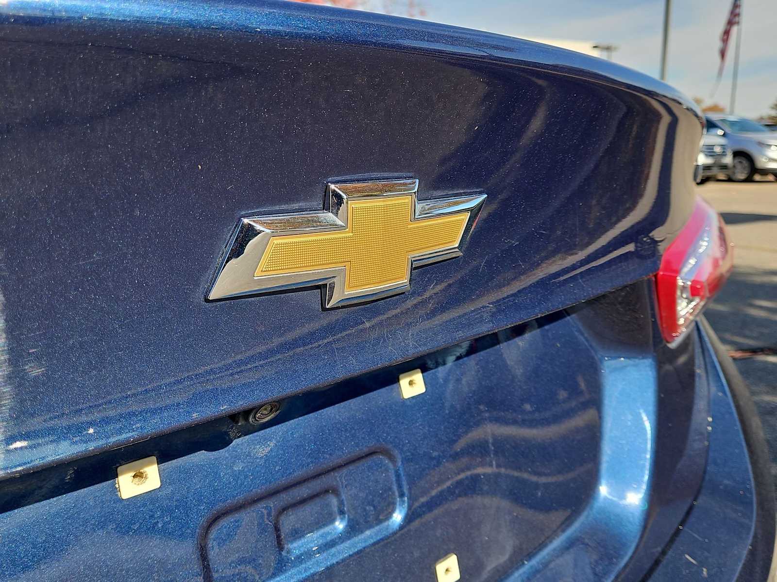 Thumbnail: 2022 Chevrolet Malibu - 12