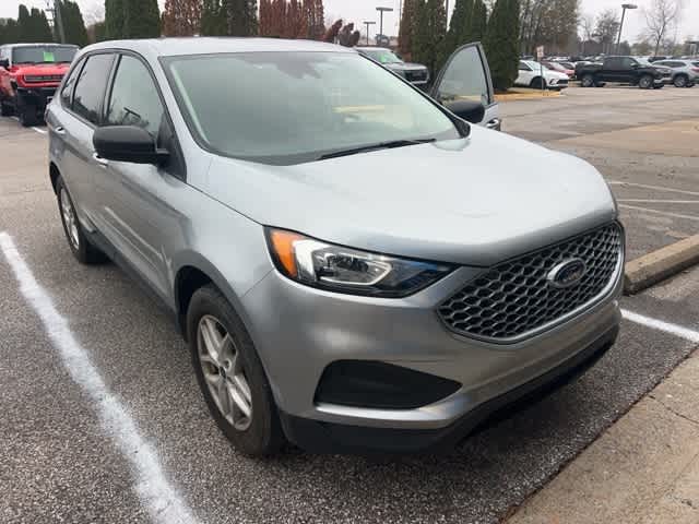 Thumbnail: 2023 Ford Edge - 13