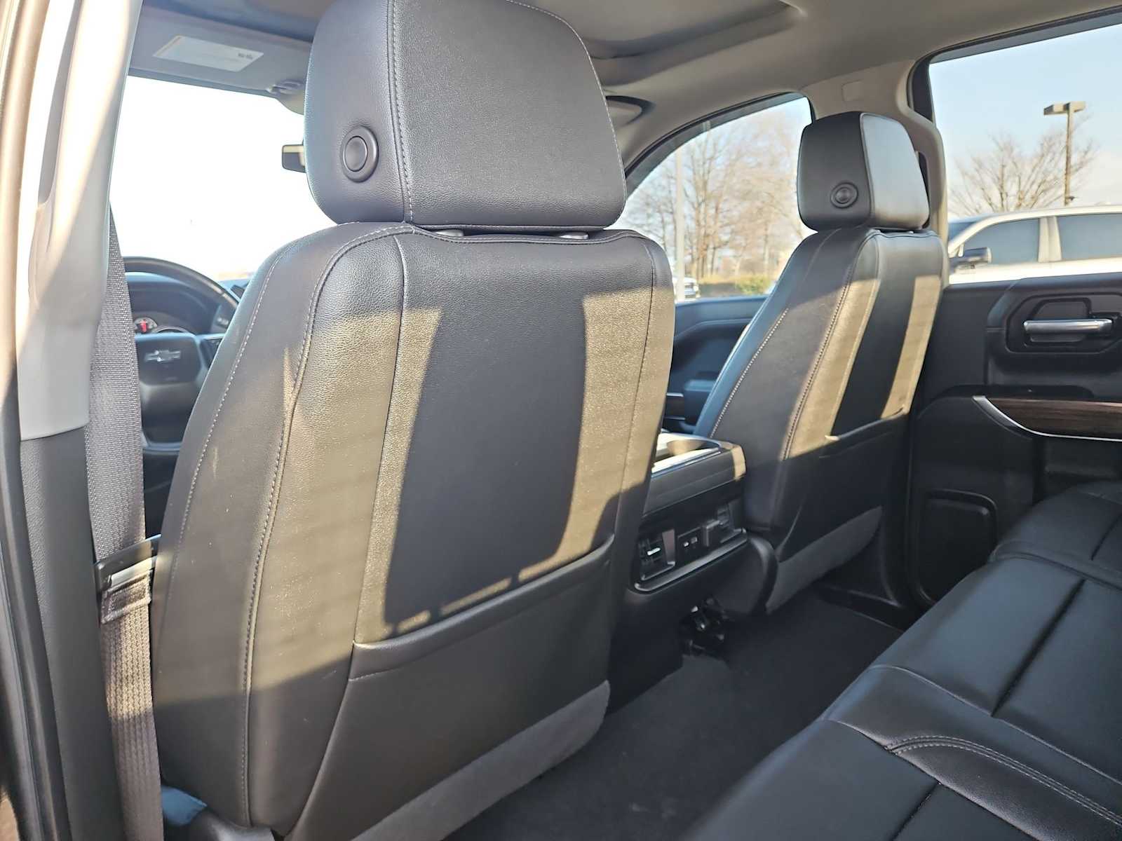 Thumbnail: 2022 Chevrolet Silverado 1500 - 18