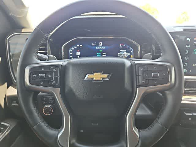 Thumbnail: 2023 Chevrolet Silverado 1500 - 42