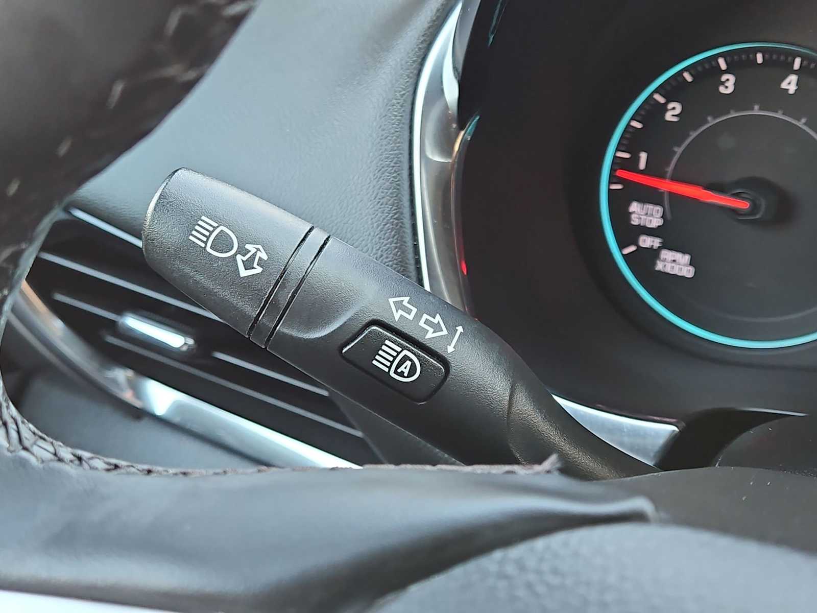 Thumbnail: 2023 Chevrolet Traverse - 27