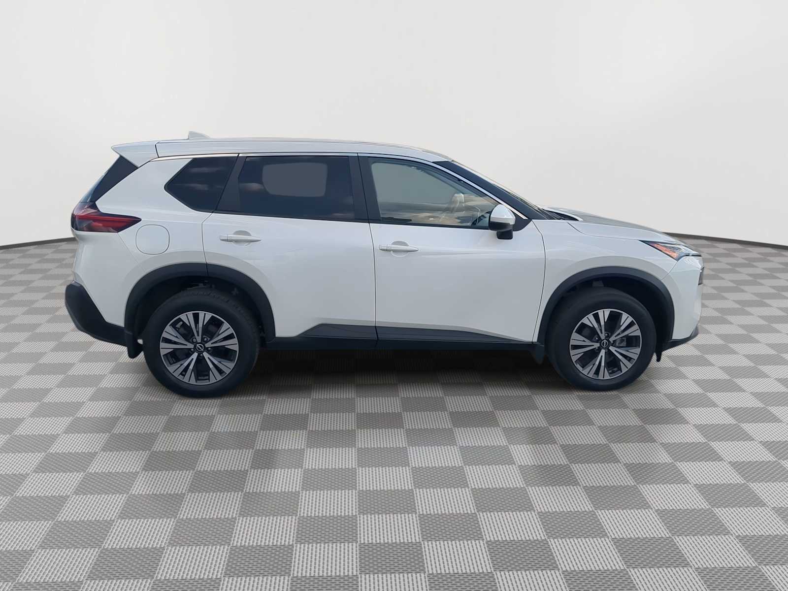 Thumbnail: 2023 Nissan Rogue - 9