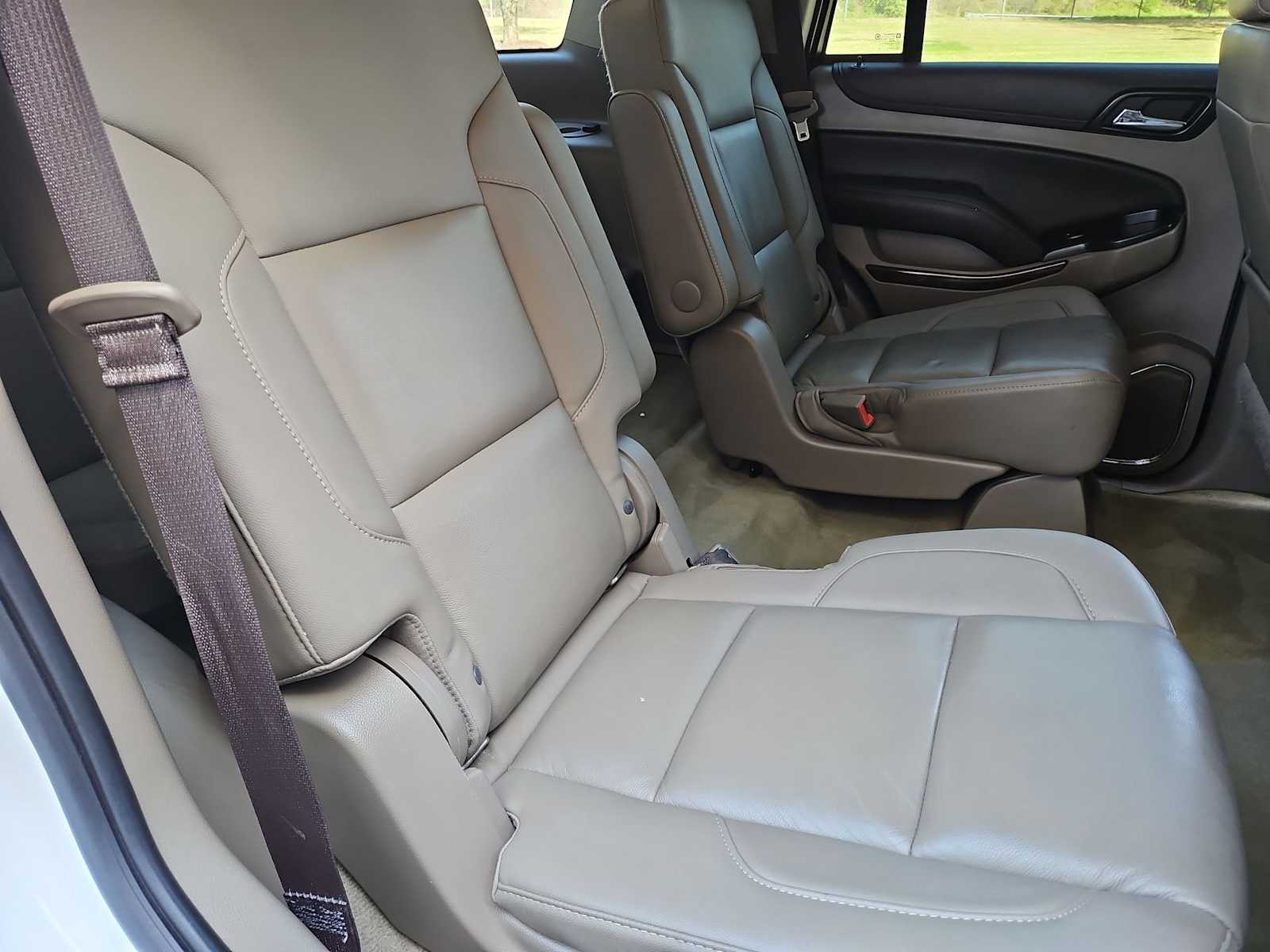 Thumbnail: 2018 Chevrolet Tahoe - 22