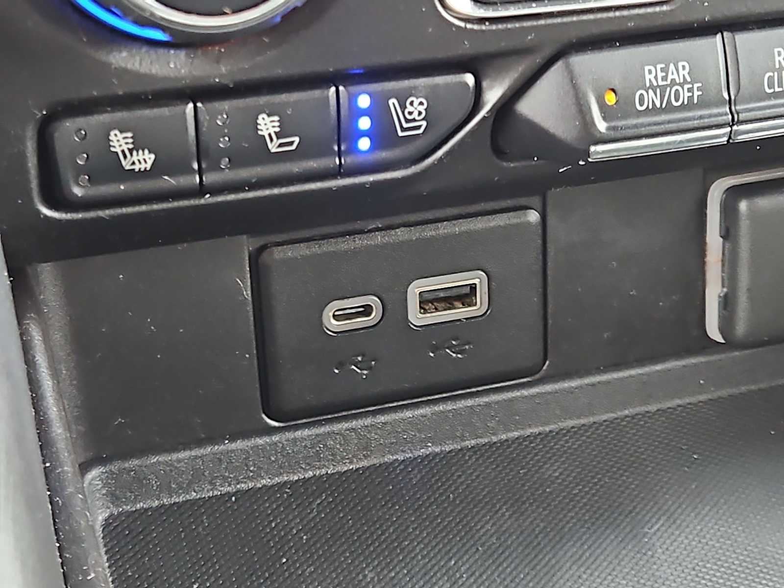 Thumbnail: 2021 Chevrolet Tahoe - 33