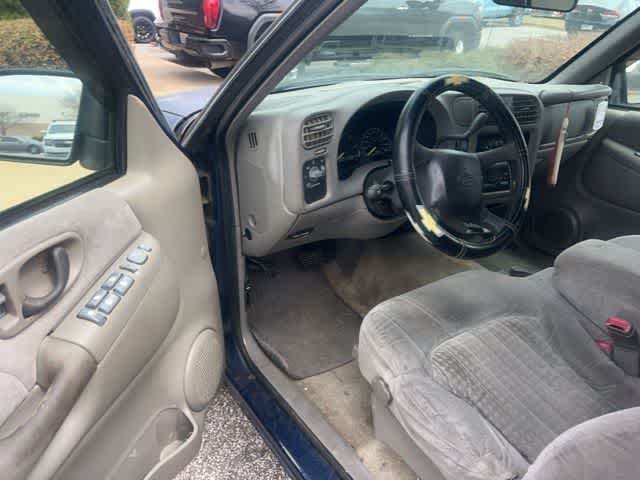 Thumbnail: 2000 Chevrolet Blazer - 2