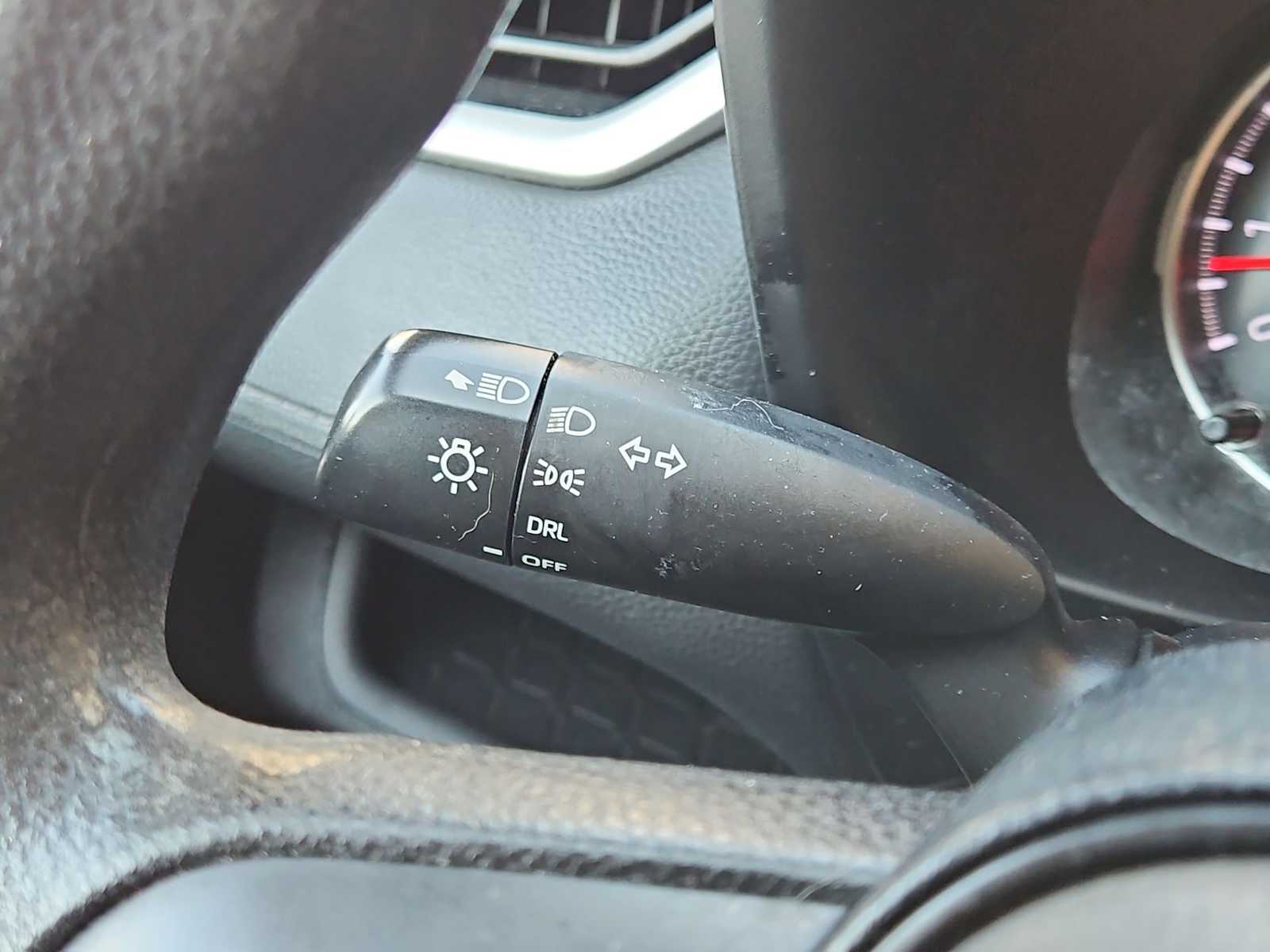 Thumbnail: 2021 Toyota RAV4 - 26