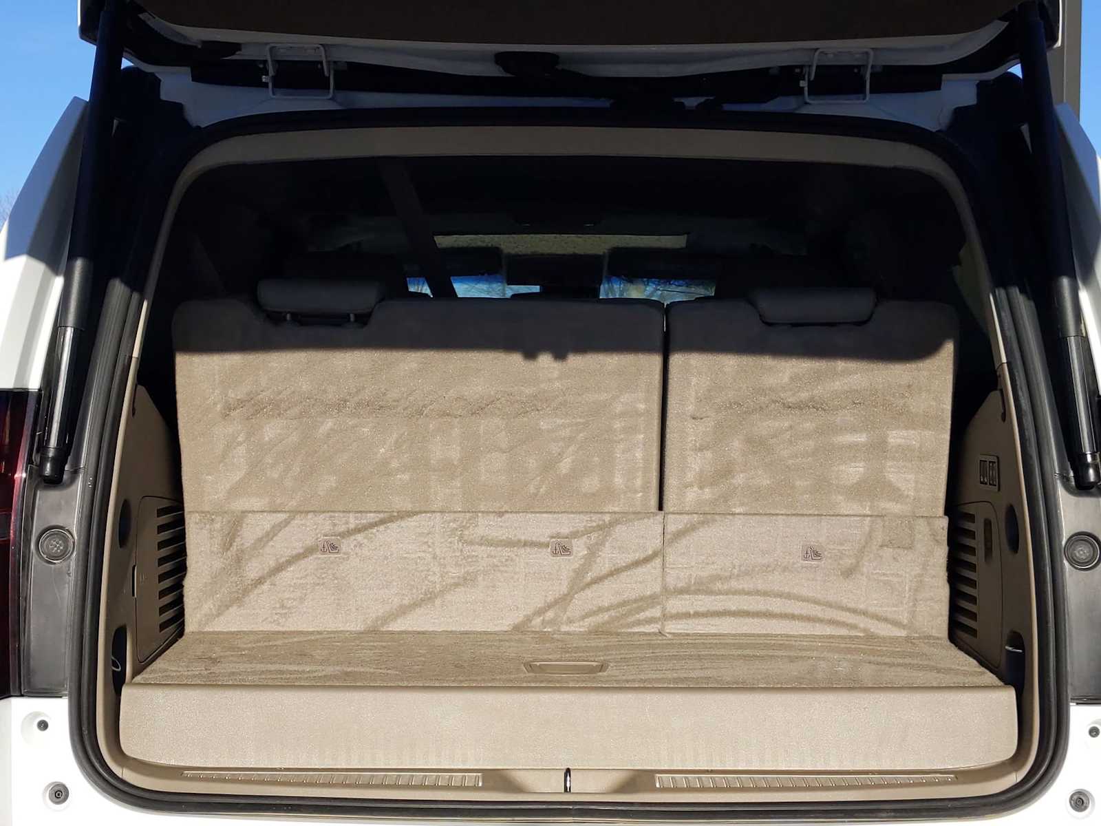 Thumbnail: 2019 Chevrolet Tahoe - 26