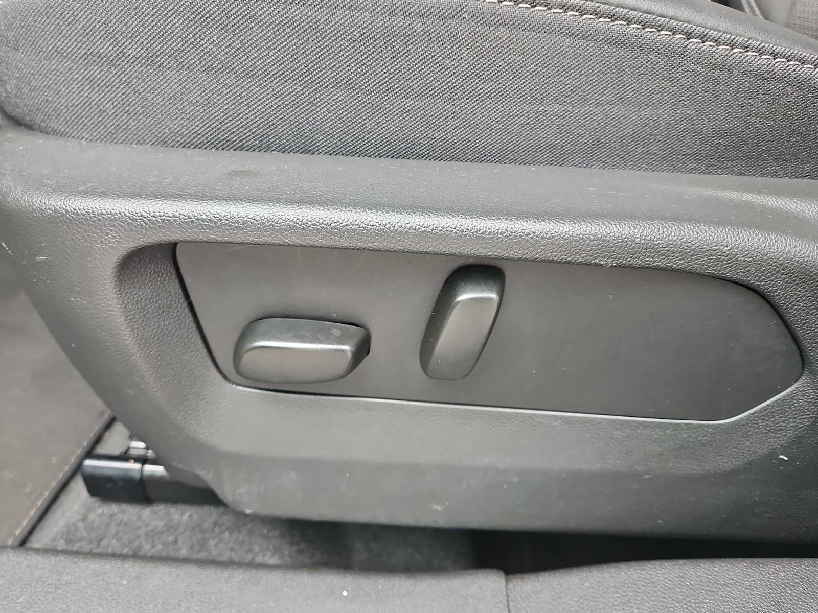 Thumbnail: 2023 Buick Envision - 18