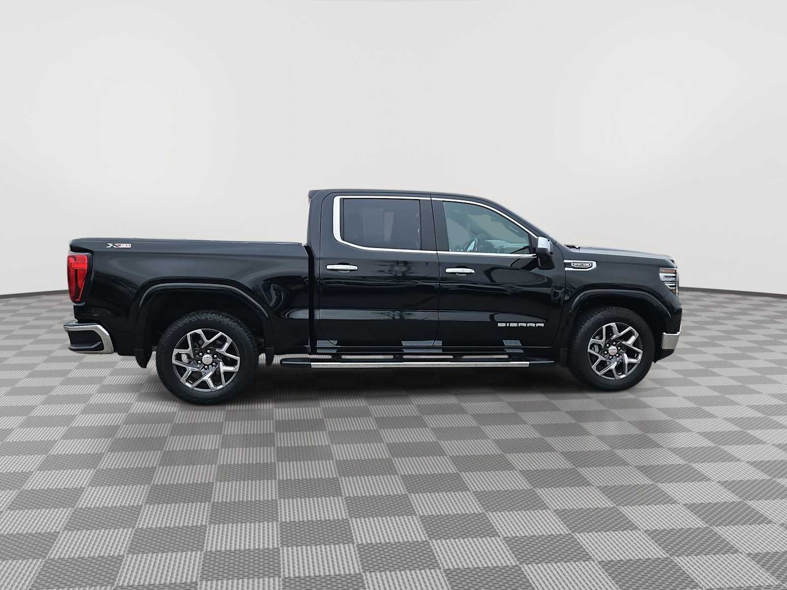 Thumbnail: 2023 GMC Sierra 1500 - 9