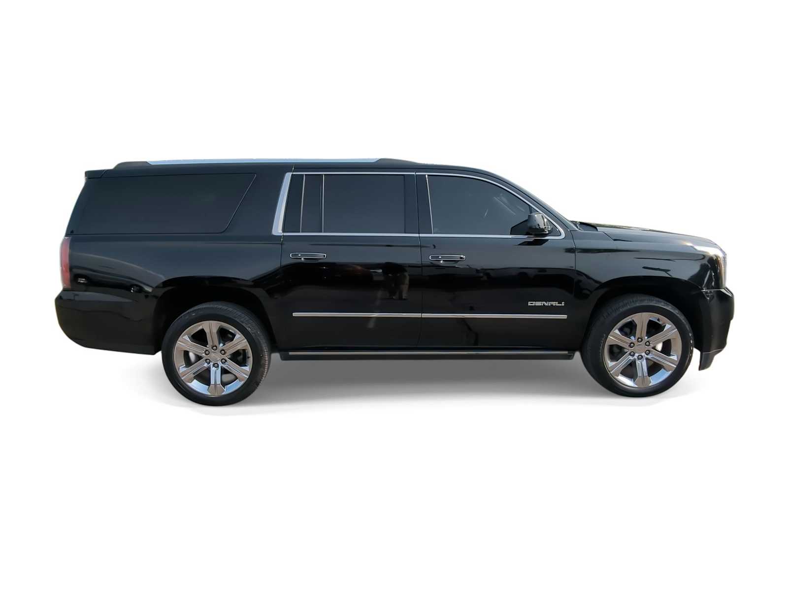 2017 GMC Yukon XL Denali 9