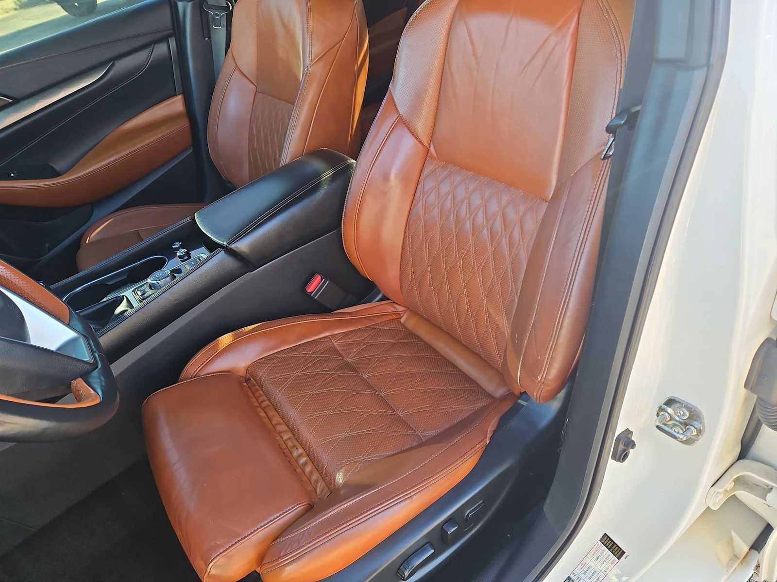 Thumbnail: 2019 Nissan Maxima - 17