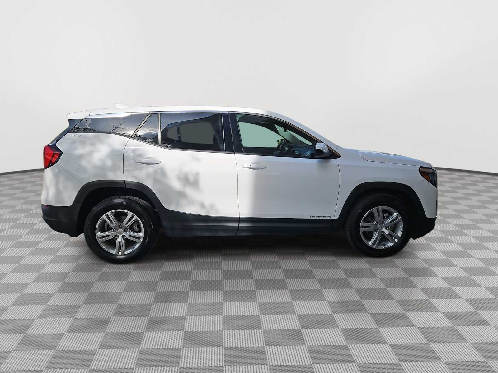 Thumbnail: 2020 GMC Terrain - 9