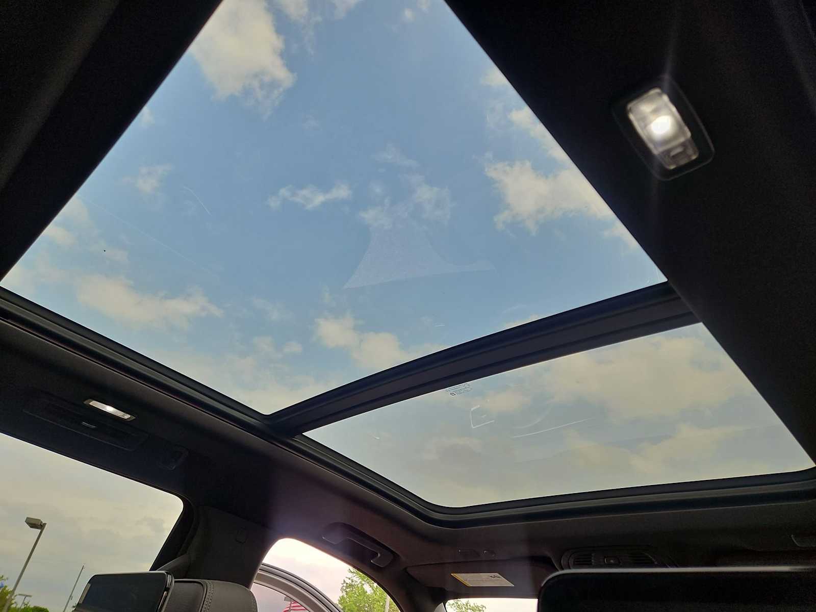 Thumbnail: 2022 GMC Yukon - 23