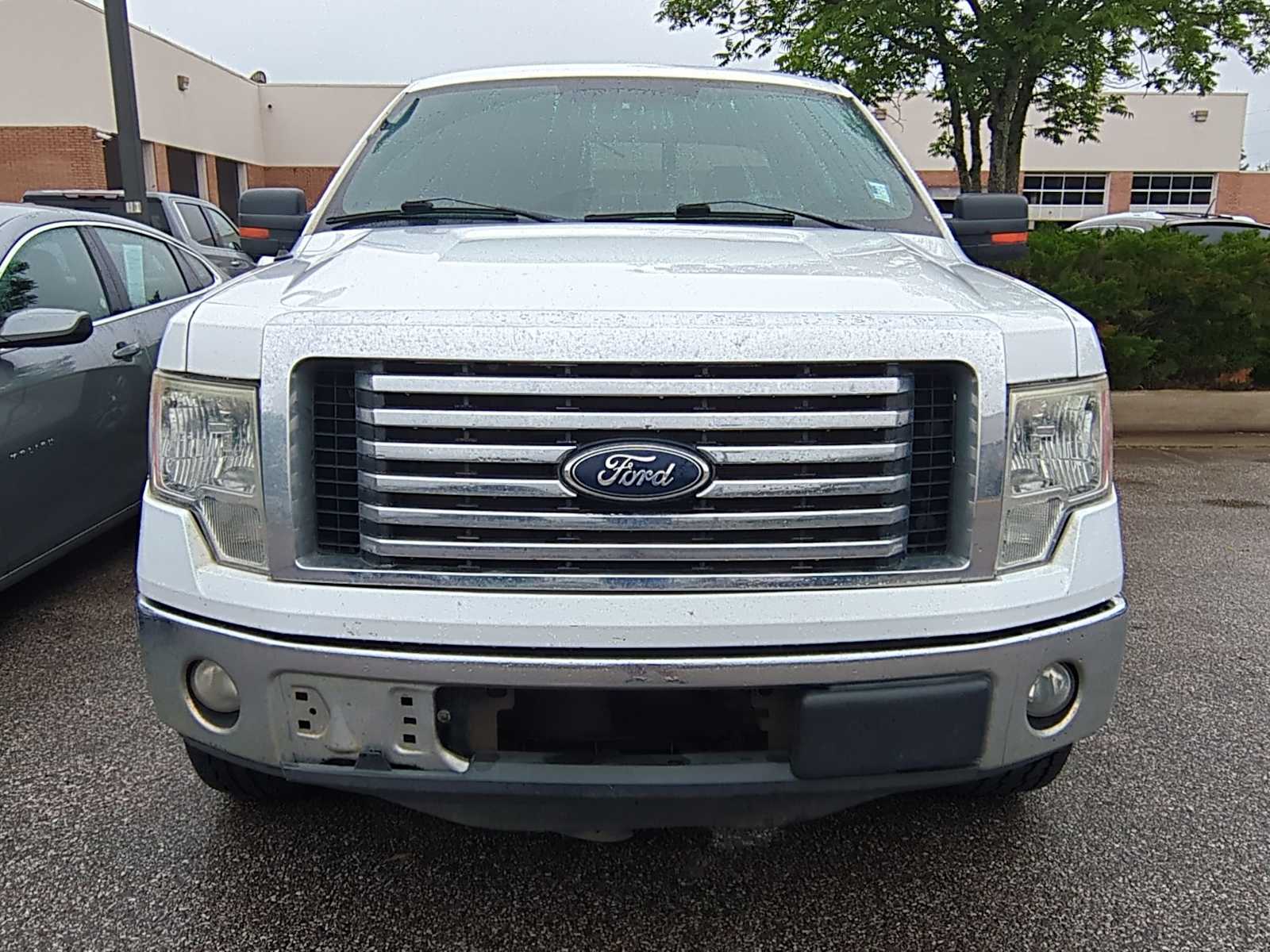 2012 Ford F-150 XLT 2