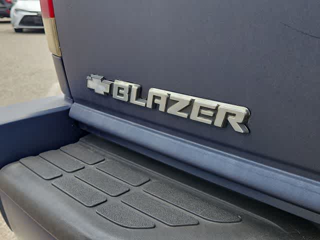 Thumbnail: 2000 Chevrolet Blazer - 24