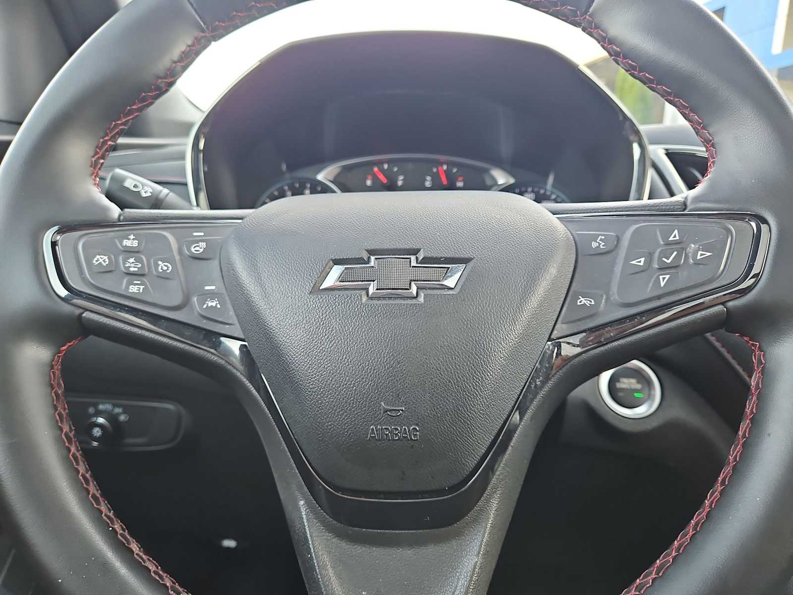 Thumbnail: 2023 Chevrolet Equinox - 25