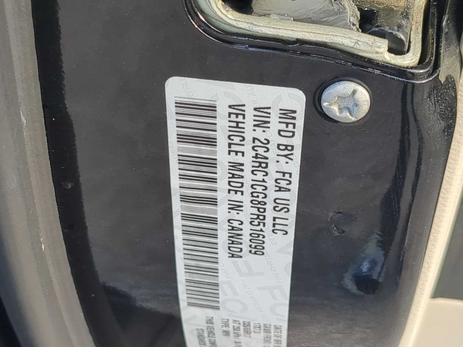 Thumbnail: 2023 Chrysler Voyager - 34