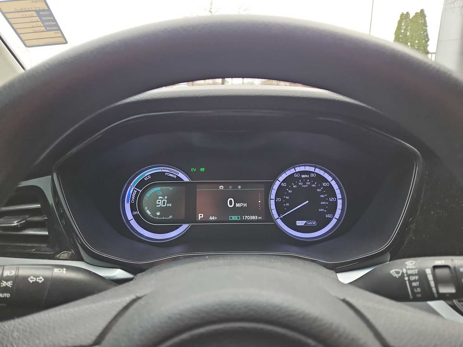 Thumbnail: 2022 Kia Niro - 32