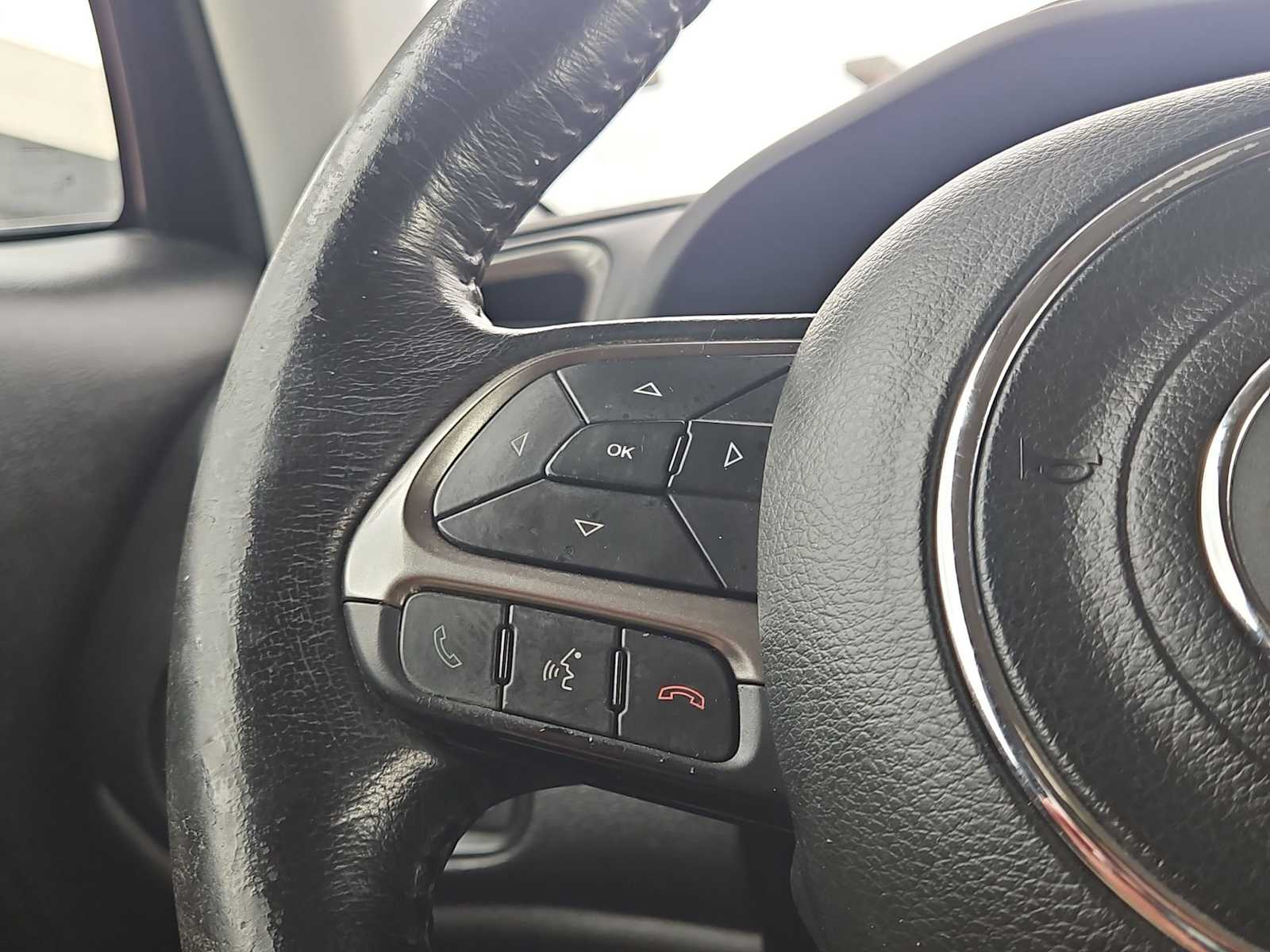 Thumbnail: 2019 Jeep Renegade - 42