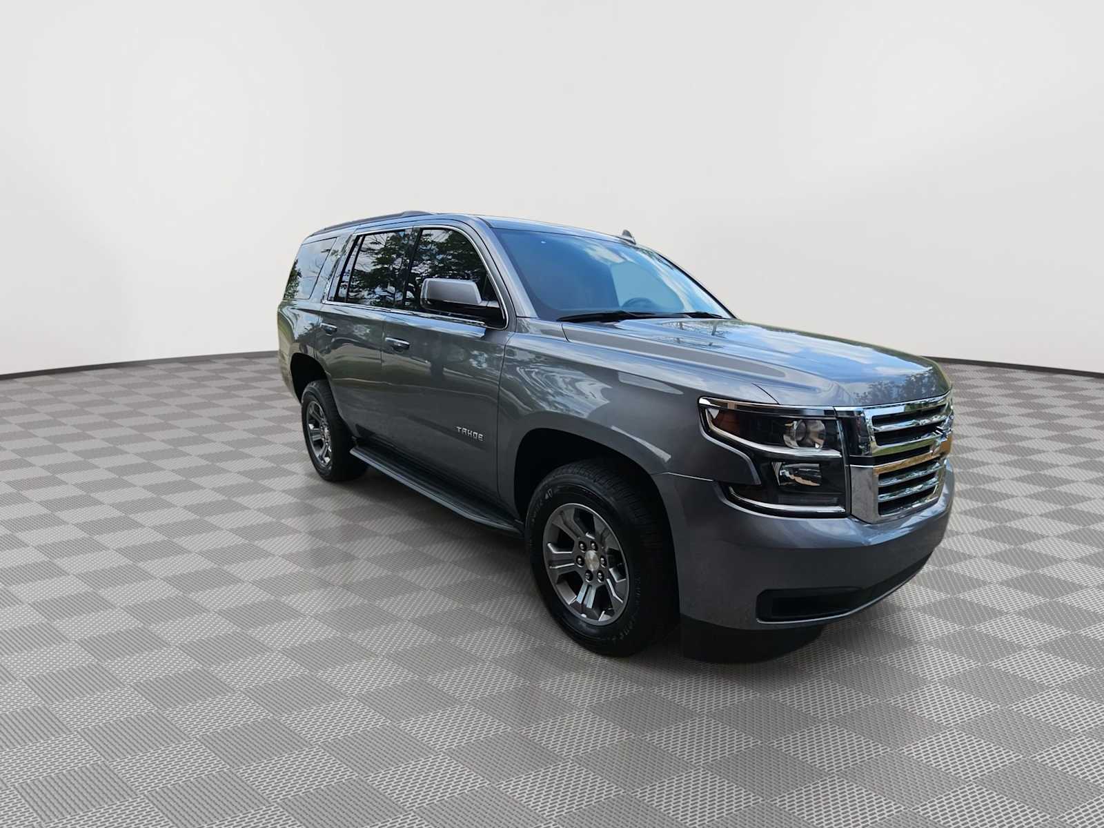 Thumbnail: 2020 Chevrolet Tahoe - 2