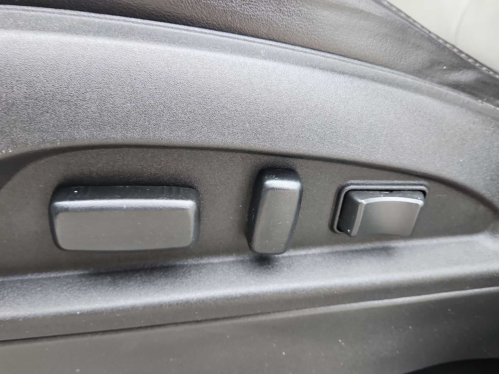 Thumbnail: 2017 GMC Terrain - 18