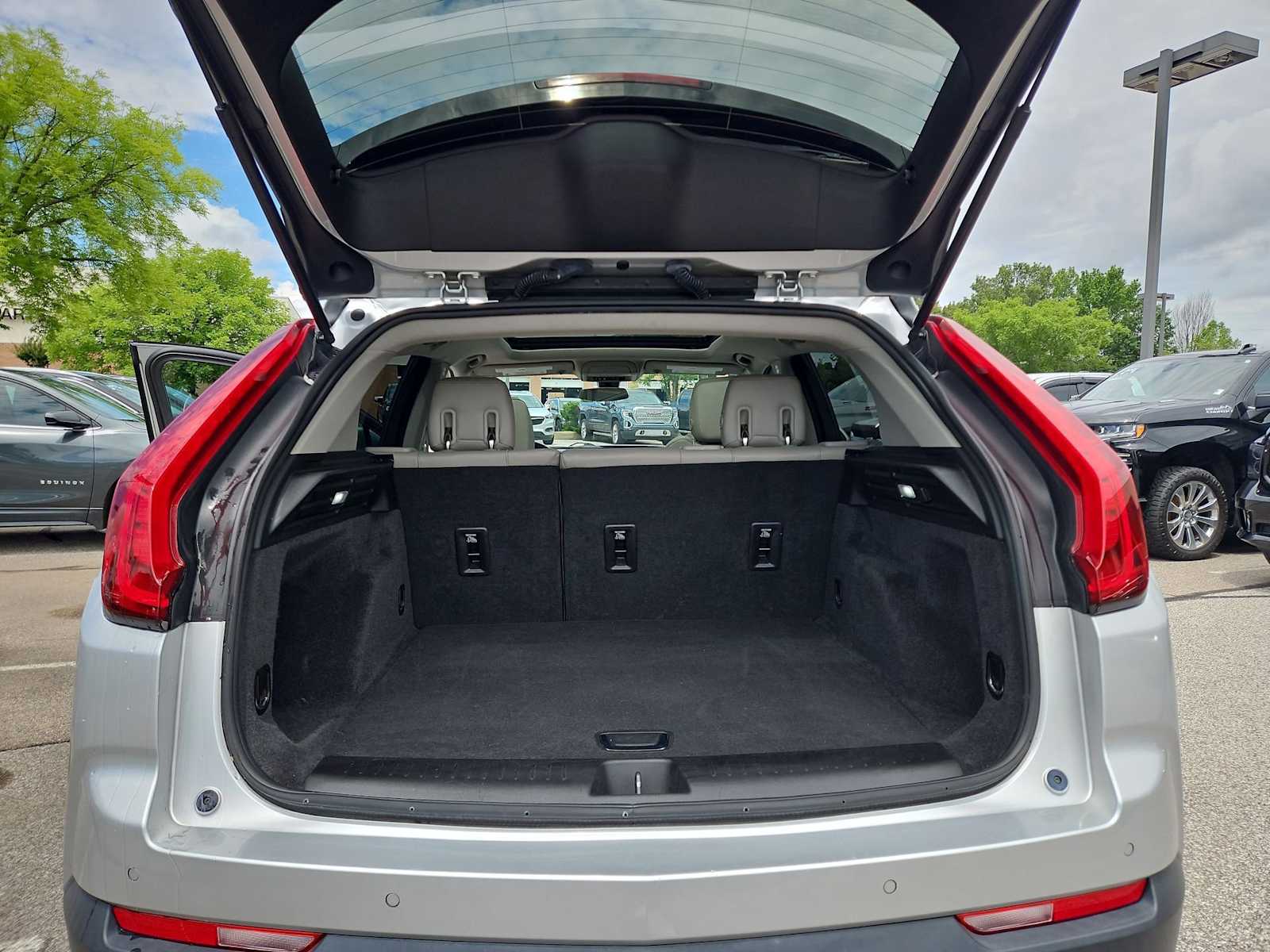 Thumbnail: 2019 Cadillac XT4 - 36