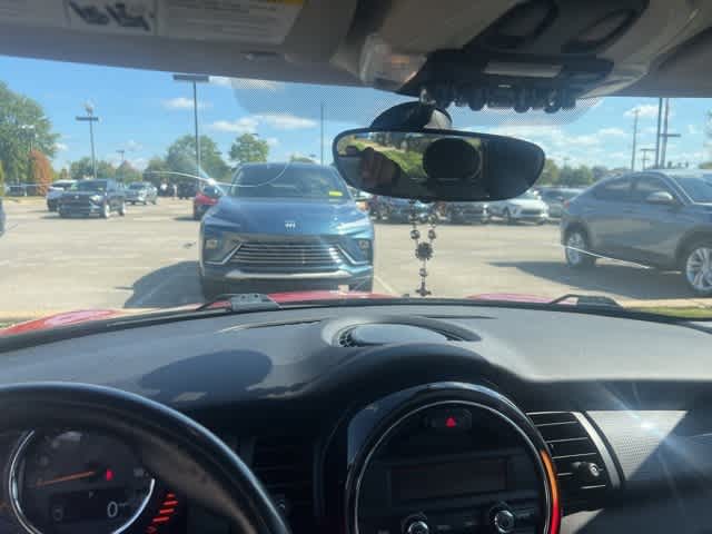 Thumbnail: 2015 MINI Cooper Hardtop - 6