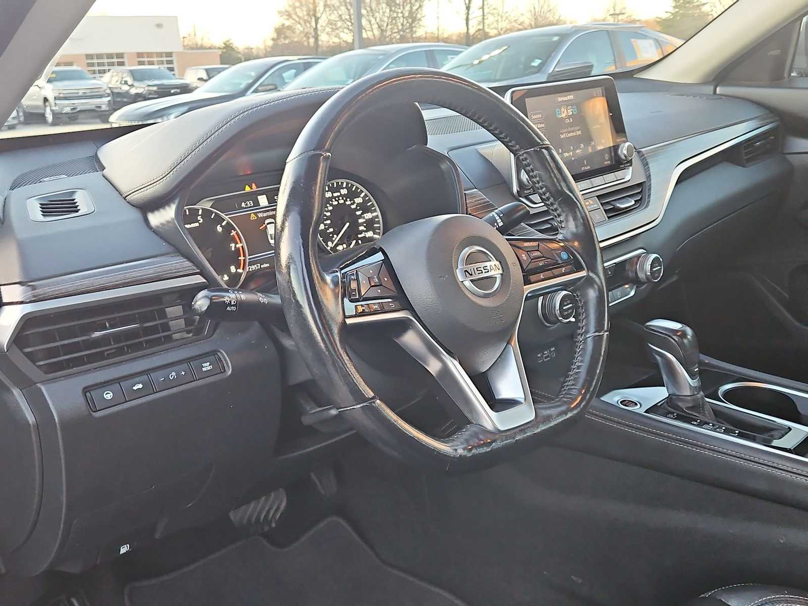 Thumbnail: 2020 Nissan Altima - 10