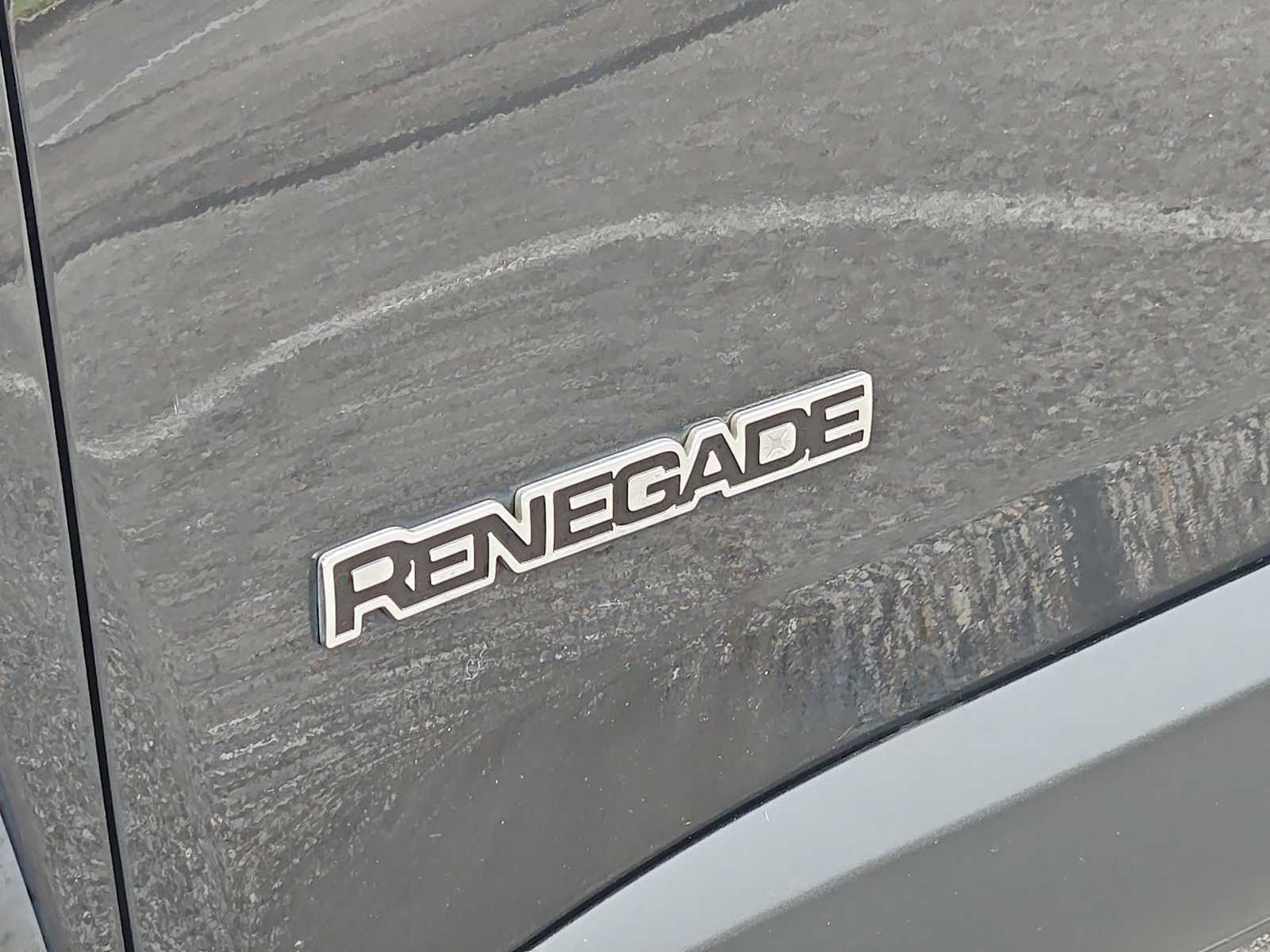 Thumbnail: 2019 Jeep Renegade - 23