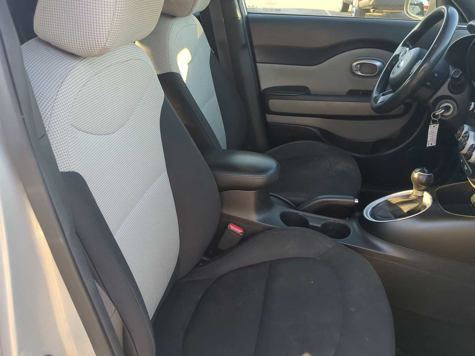 Thumbnail: 2016 Kia Soul - 20
