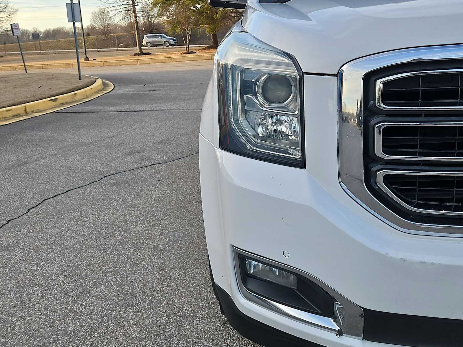 Thumbnail: 2018 GMC Yukon XL - 11