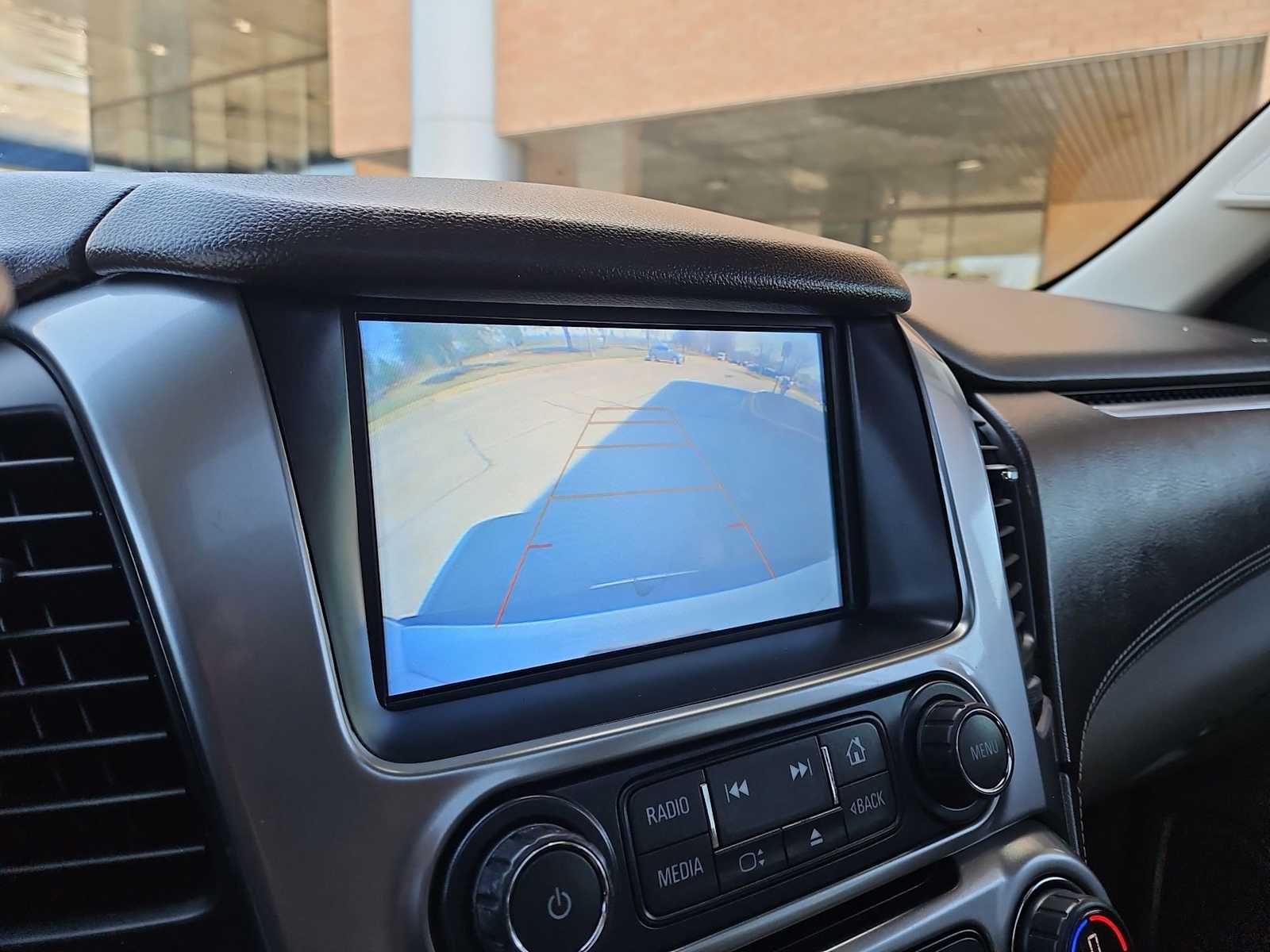 Thumbnail: 2018 Chevrolet Tahoe - 30