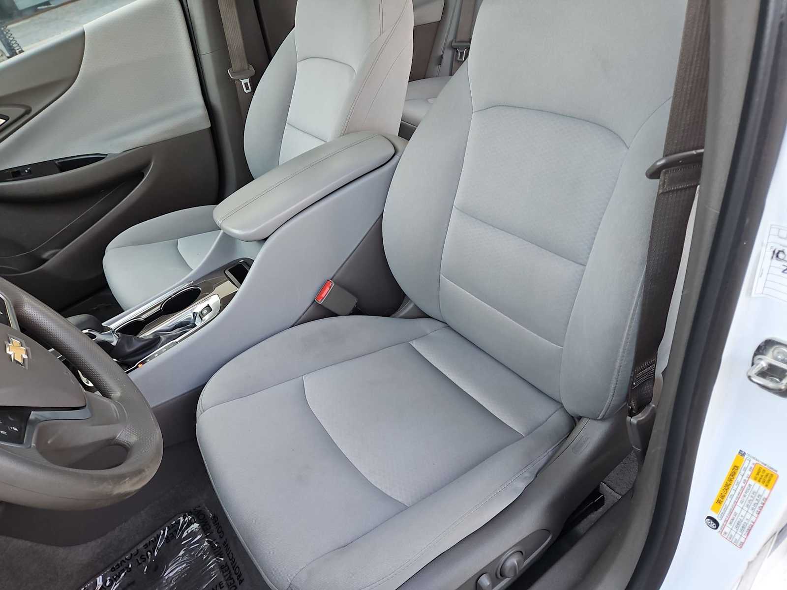 Thumbnail: 2022 Chevrolet Malibu - 16