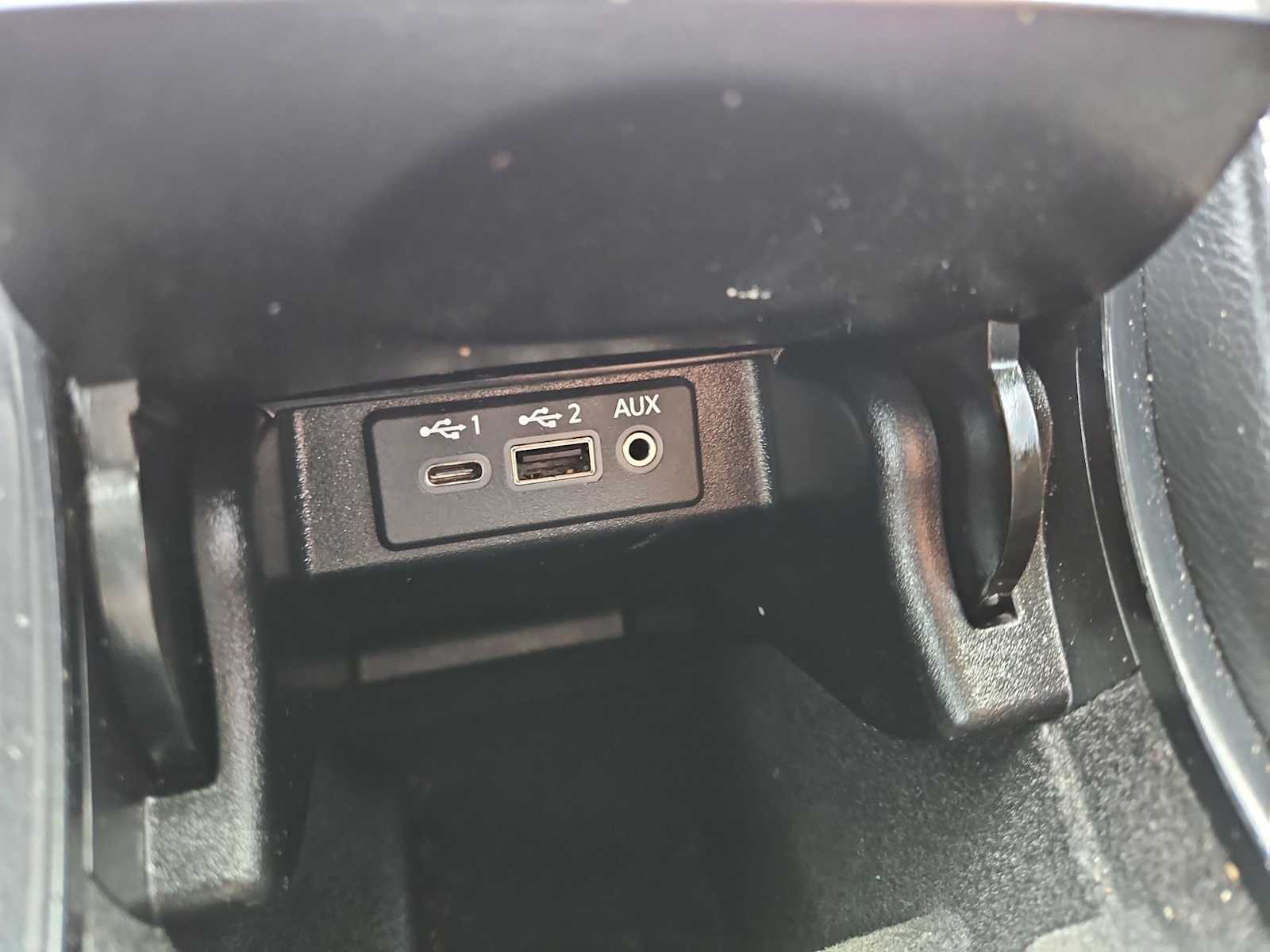 Thumbnail: 2019 Nissan Maxima - 33