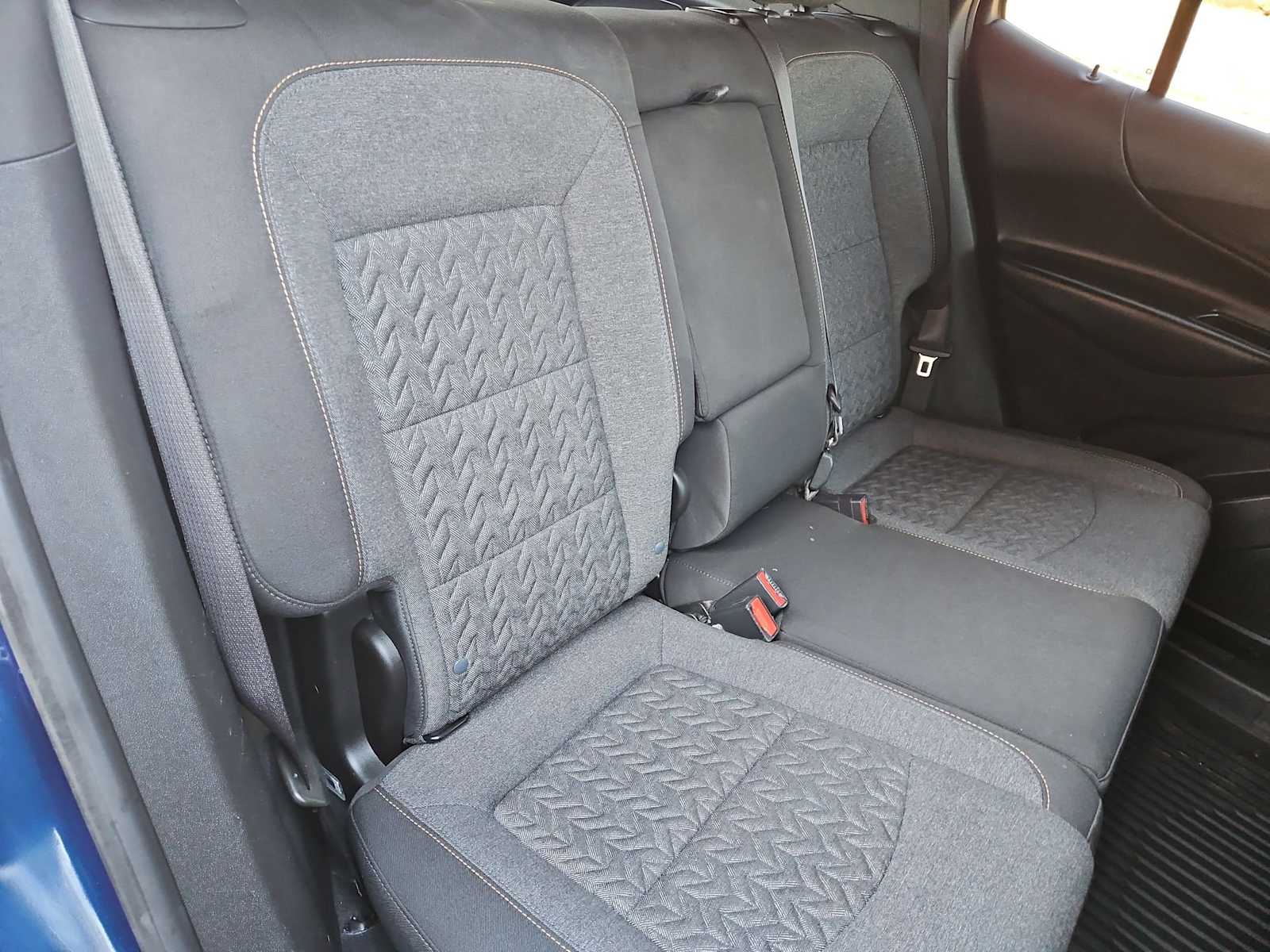 Thumbnail: 2022 Chevrolet Equinox - 21