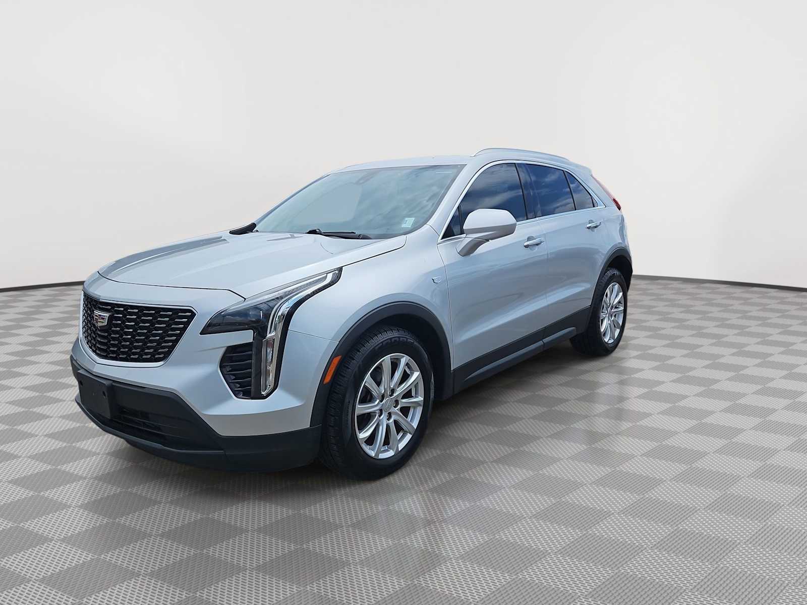 Thumbnail: 2019 Cadillac XT4 - 4