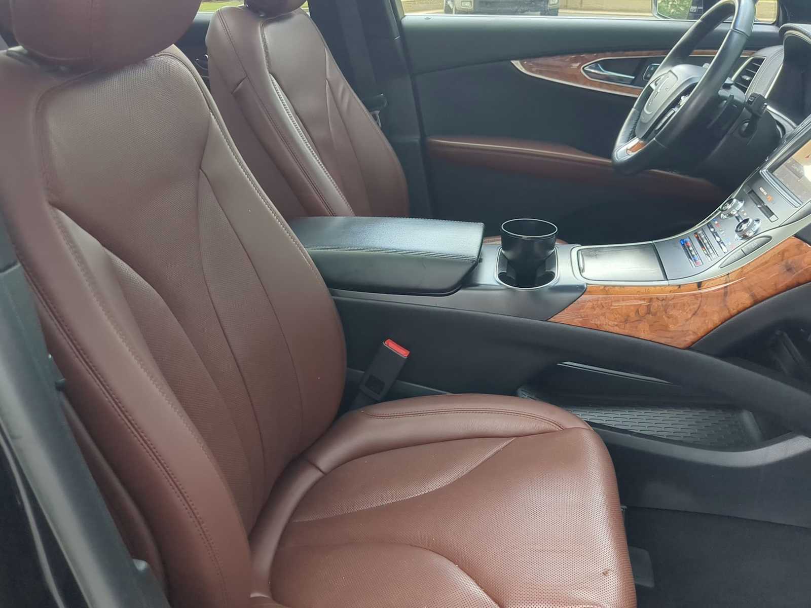 Thumbnail: 2020 Lincoln Nautilus - 24