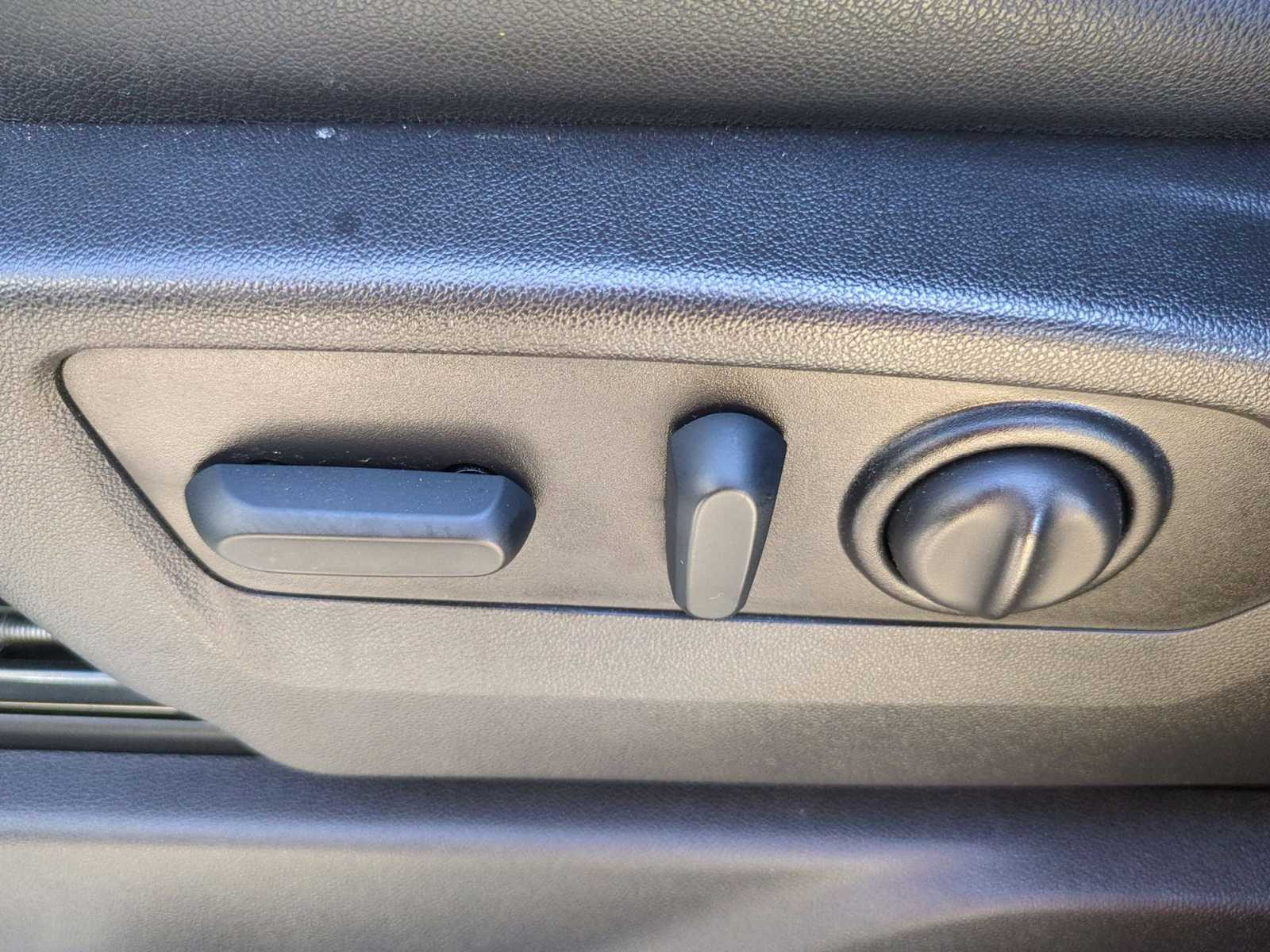 Thumbnail: 2022 Chevrolet Silverado 1500 - 17